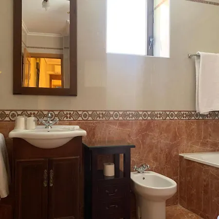 Dc Mesones 21 2* Lerma