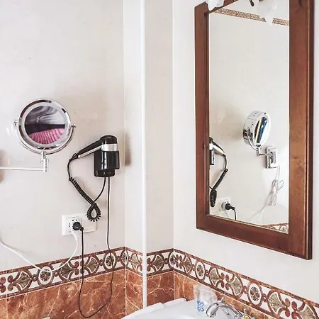 Hotel Dc Mesones 21 2*